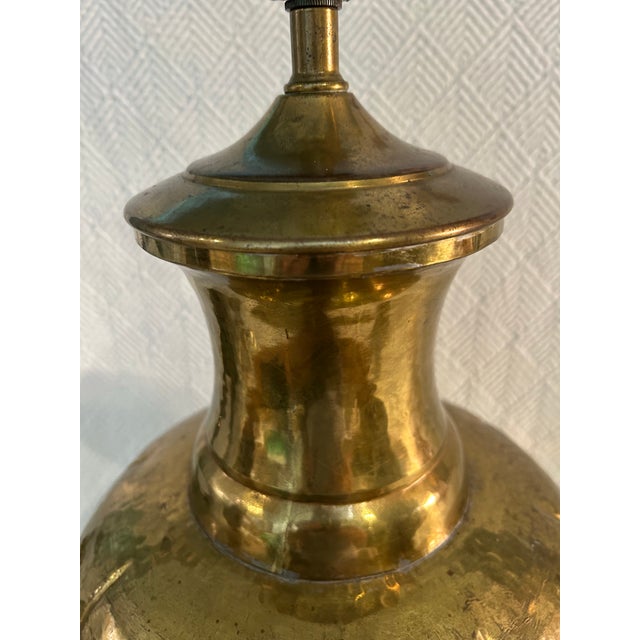 Vintage 1960’s Paul Hanson Hammered Brass Chinoiserie Table Lamps With Original Shades - a Pair For Sale In New Orleans - Image 6 of 13