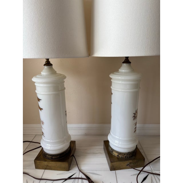 Mid 20th Century Hollywood Regency Midcentury Gold and White Hand Painted Opaline Palm Tree Table Lamps - a Pair For Sale - Image 4 of 11