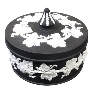 Wedgwood Black Brown Jasperware Trinket Box For Sale