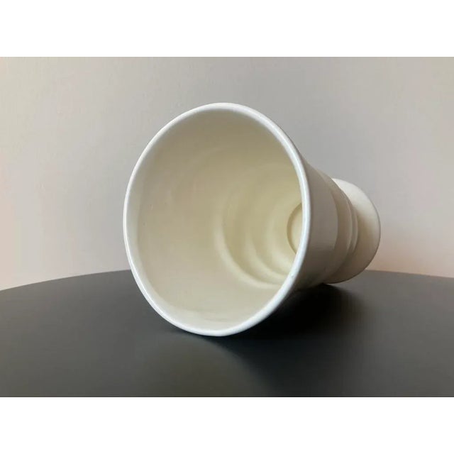 Mid-Century Modern American Modern Matte White Porcelain Vase With Banded Design by Haeger, Circa Early 20th Century For Sale - Image 3 of 12