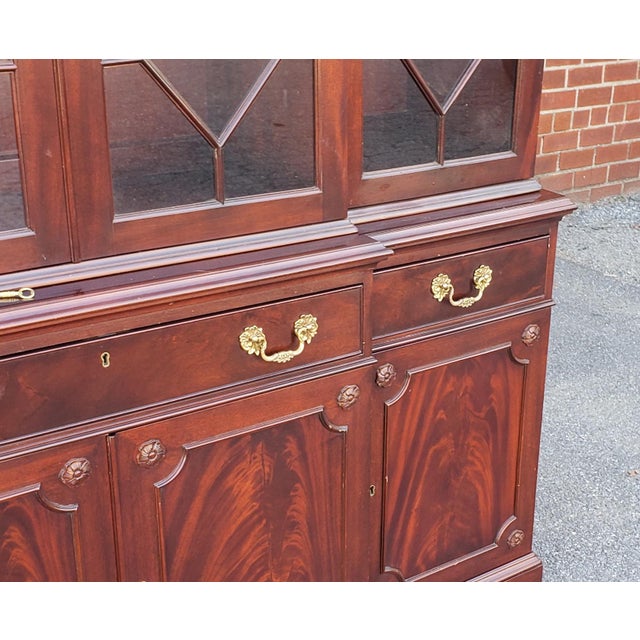 Fine Mahogany Kittinger Furniture Richmond Hill Collection Breakfront