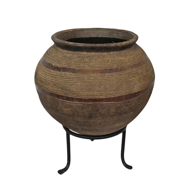 Vintage African Bida Water Vessel on Stand For Sale In Los Angeles - Image 6 of 6