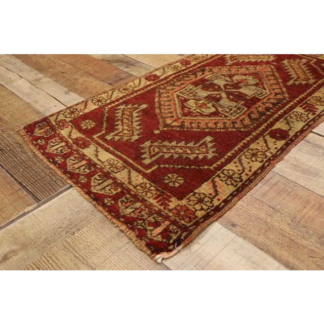 Vintage Turkish Yastik Rug - 01'06 X 02'10 For Sale In Dallas - Image 6 of 8