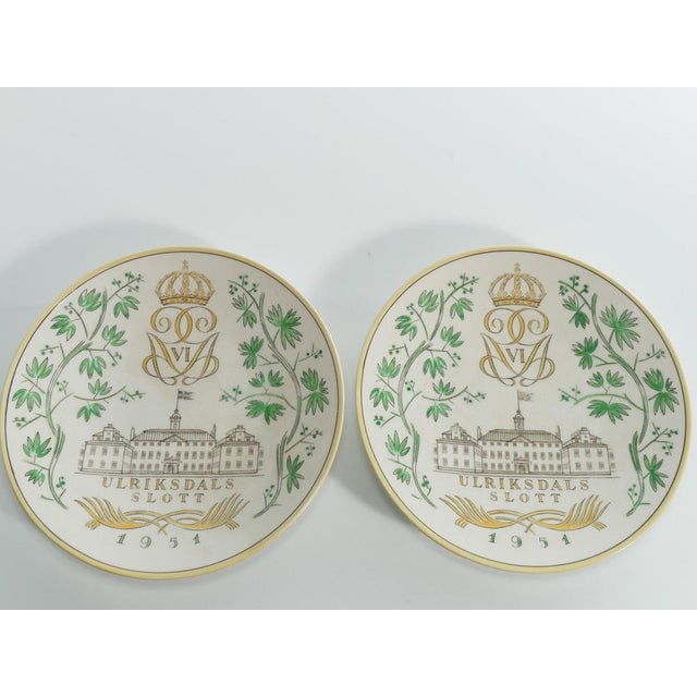 Swedish Grace Plates with Ulriksdal Palace in Yellow and Green by Gefle, 1951, Set of 2 For Sale - Image 17 of 18