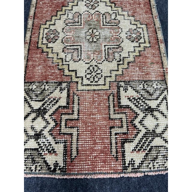 Contemporary Turkish Yastik Rug 1'6" x 2'9" For Sale - Image 3 of 5