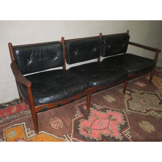 Wood Cadett 3-Seater Sofa in Teak and Leather with Leather Straps by Eric Merthen, 1960s For Sale - Image 7 of 12