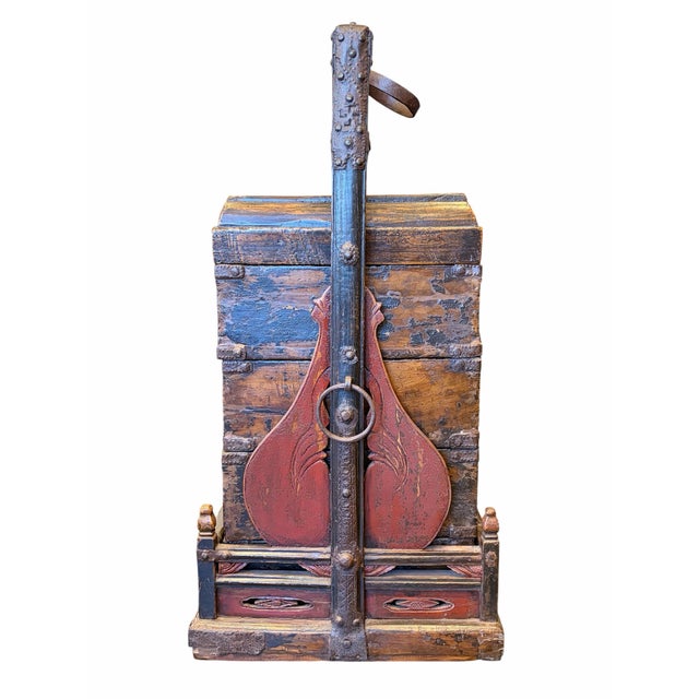 Chinese Antique Chinese Stacking Wedding Dowry/Chest For Sale - Image 3 of 8