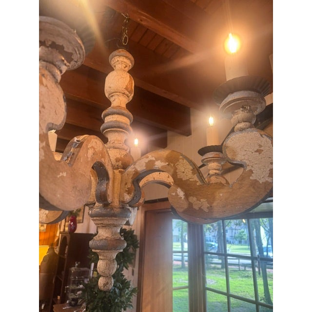 Early 20th Century Early 20th Century Large Blue and White Chippy Wood Chandelier For Sale - Image 5 of 14