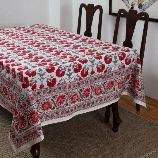 With an exuberant all-over flower pattern, the Janvi design presents a modern take on traditional, nature-inspired motifs....