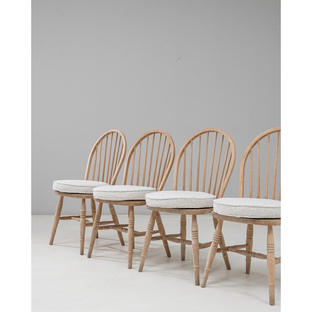 20th Century English Oak Dining Chairs With Seat Cushions - Set of 4 For Sale - Image 12 of 18
