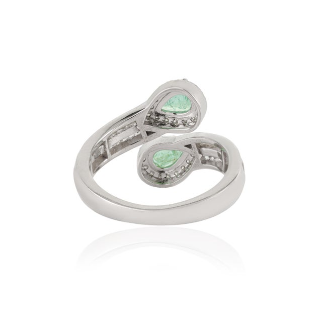 Contemporary Emerald Diamond Cluster Bypass Ring in 14k Gold Size 6.5 For Sale - Image 9 of 17