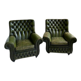 Early 20th Century Green Leather Button Back English Armchairs - a Pair For Sale