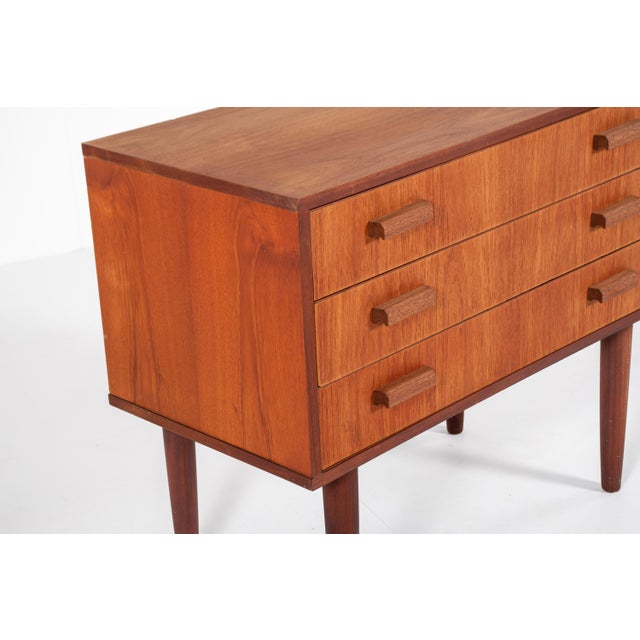 Mid-Century Modern Danish Teak Chest of Drawers, 1960s For Sale - Image 9 of 11