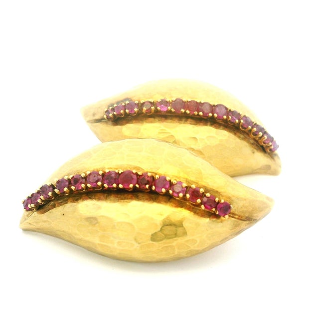 1980s 1980s Italian Forza 18k Hammered Gold and Ruby Ear Clips, Pair For Sale - Image 5 of 18