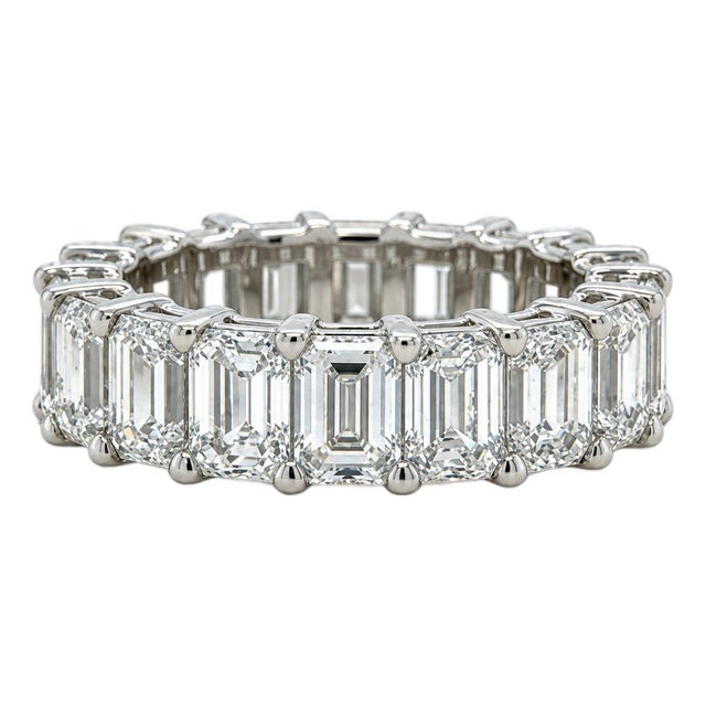Gia 9.12 Carats Emerald Cut Diamond Eternity Band, Platinum, Size 6 1/2 For Sale