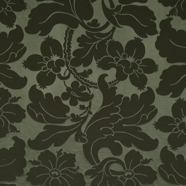 Sample - Schumacher Dandridge Damask Fabric in Magnolia For Sale