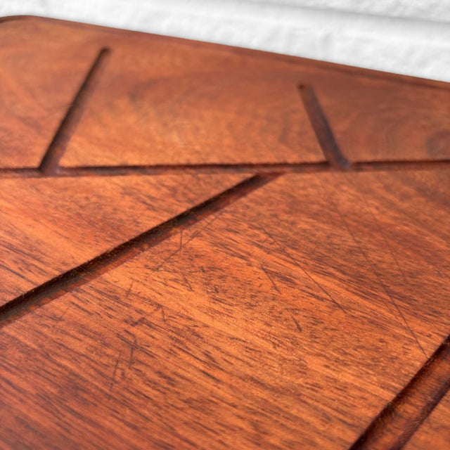 1960s Teak Cutting Board or Serving Tray attributed to Ilmari Tapiovaara for Artek, Finland, 1960s For Sale - Image 5 of 8