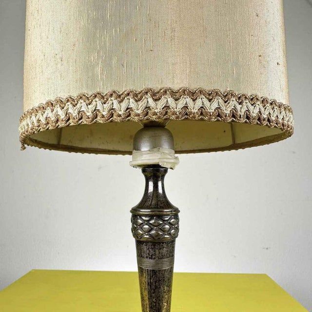 Vintage Table Lamp with Metal Base For Sale - Image 4 of 7