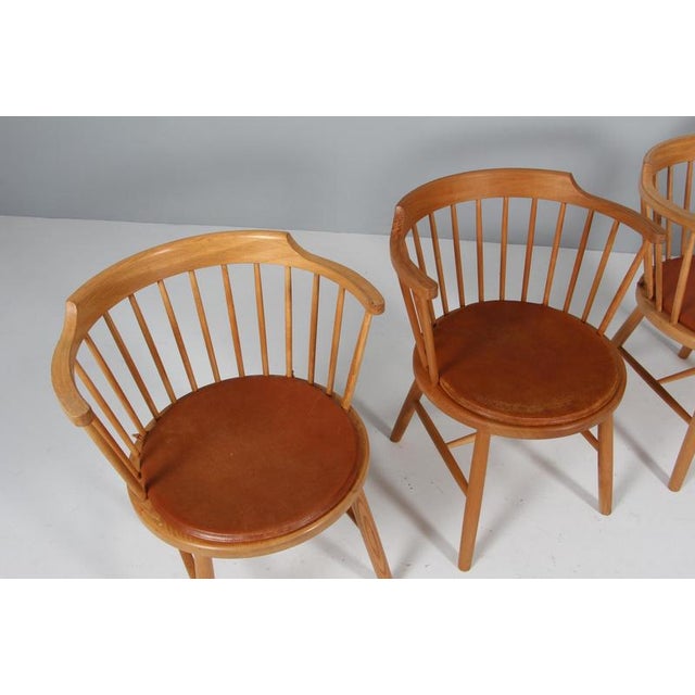 Model 3249 Pub Chair in Ash attributed to Børge Mogensen for Fredericia, 1960s For Sale - Image 3 of 12