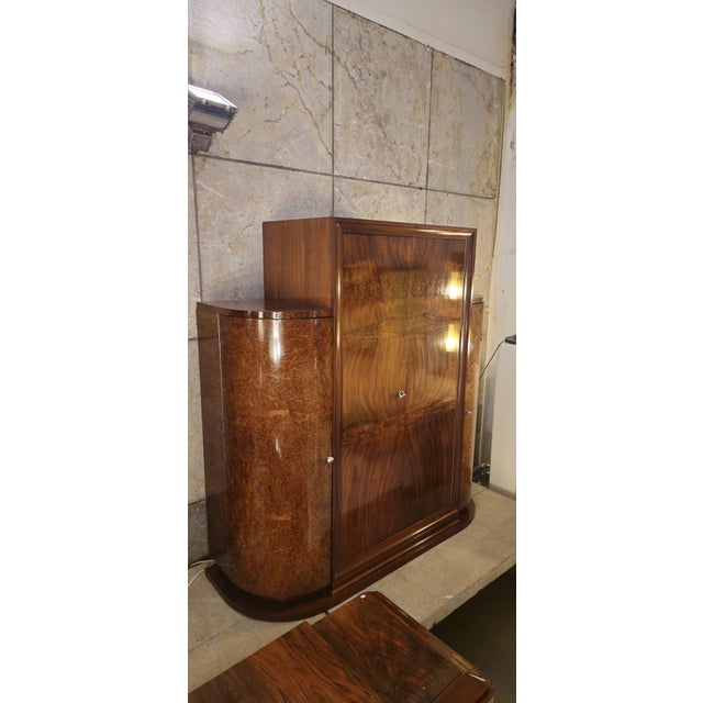 Belgian Art Deco Wardrobe in Mahogany and Amboyna Burl, 1920s1930s For Sale - Image 4 of 12