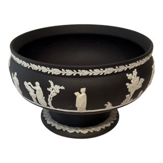 Vintage Wedgwood Black Jasperware Pedestal Bowl With White Classical Relief Motifs For Sale