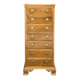 1970s Ethan Allen Heirloom Collection Traditional Solid Maple 7 Drawer Lingerie Chest (10-5354 Nutmeg) For Sale