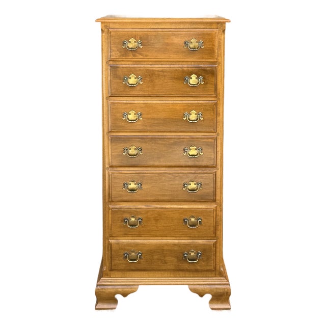 1970s Ethan Allen Heirloom Collection Traditional Solid Maple 7 Drawer Lingerie Chest (10-5354 Nutmeg) For Sale