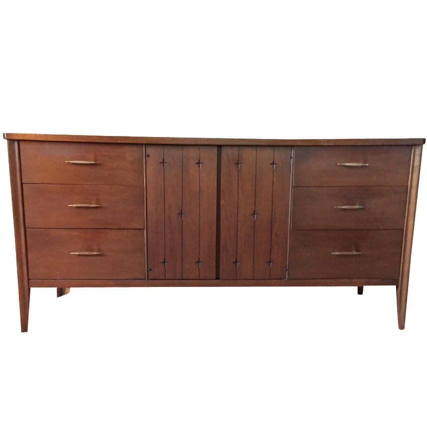 Broyhill Saga Dresser Chairish