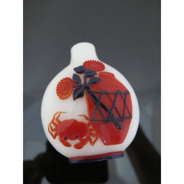 Chinese Ruyi Crab Lotus Carved Overlay Red & Blue Peking Glass Snuff Bottle For Sale - Image 11 of 11