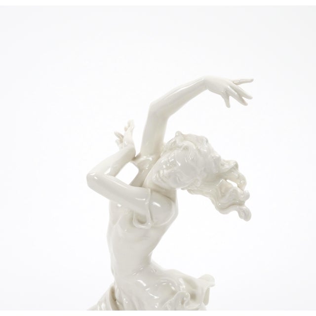 Art Deco German White Glazed Porcelain Dancing Figure, Circa 1920s For Sale In New York - Image 6 of 11