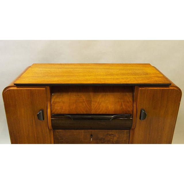 Record Cabinet attributed to Jindrich Halabala for Up Závody, 1940s For Sale - Image 9 of 15