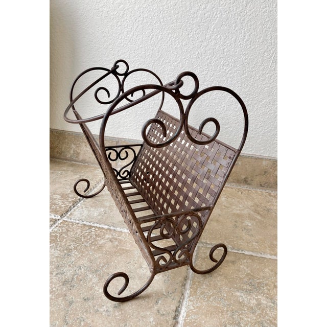 Rustic European Late 20th-Century French Market-Inspired Banded Lattice Iron Media Stand For Sale - Image 3 of 12