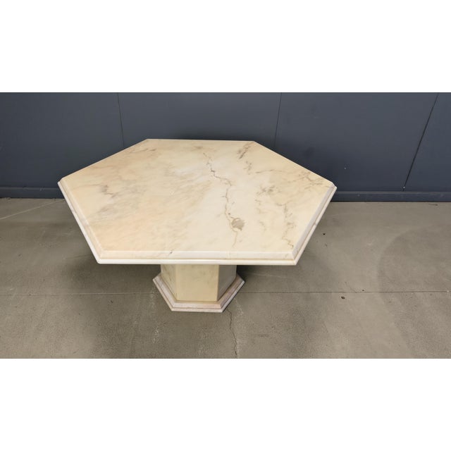Italian Octagonal Marble Dining Table, 1970s, in Very Good conditions. Designed 1970 to 1979