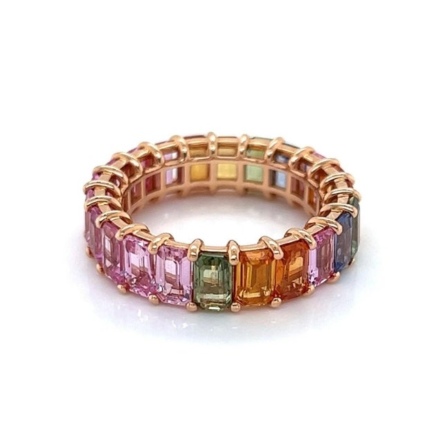 Mid 20th Century 18k Rose Gold Full Circle Emerald Cut Multi-Color Sapphire Band Ring - Size 6.5 For Sale - Image 4 of 6