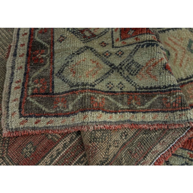 Turkish Vintage Rug 4'10" x 8'3" #20836 For Sale In Houston - Image 6 of 8