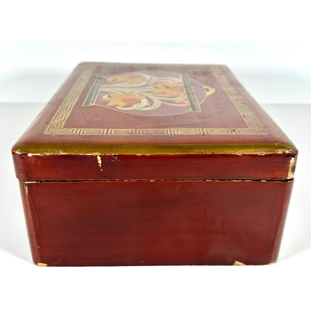 Art Nouveau Red Lacquered Floral Box: Japanese Antique, Made in Japan For Sale - Image 6 of 10