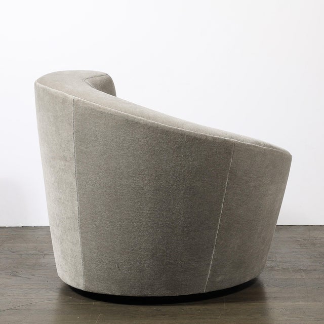 Pair of Swiveling "Nautilus" Chairs by Vladimir Kagan in Luxe Taupe Mohair For Sale In New York - Image 6 of 10