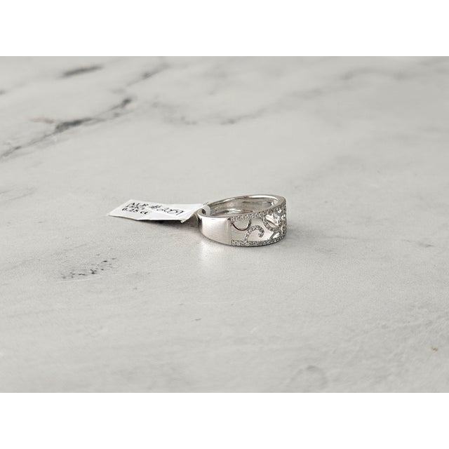 Antique Style Diamond Ring 18k White Gold, Size 4 For Sale - Image 4 of 5