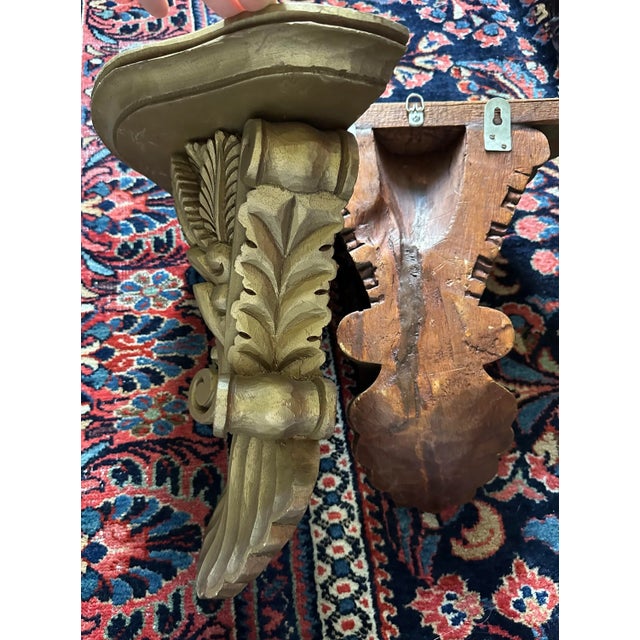 Gold Pair of 18th Century Italian Neoclassical Gold Gilt Carved Wood Brackets Wall Mount Shelves For Sale - Image 8 of 13