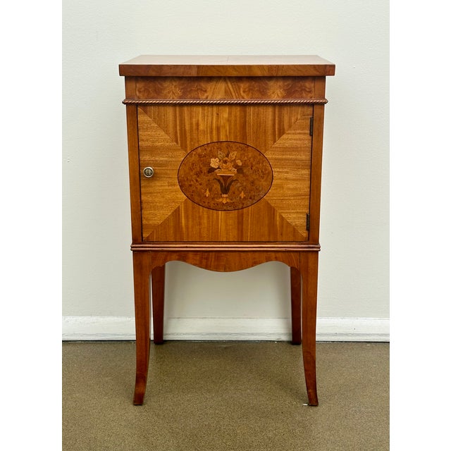 Satinwood Side / Drink Table Decorated With Inlays , France Circa 1930 For Sale - Image 12 of 13