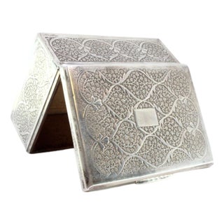 Silver Snuffbox with Reliefs For Sale