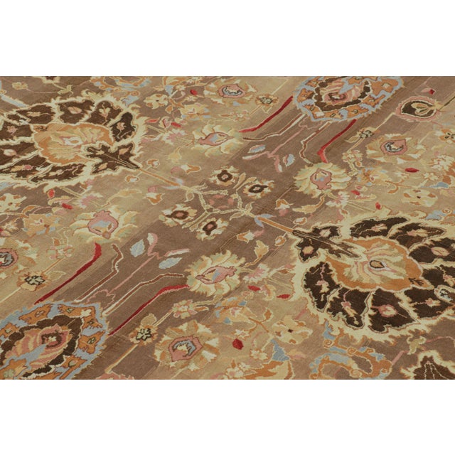 Hand-knotted in wool, this 9x12 contemporary rug is from our Modern Classics collection and is particularly inspired by...