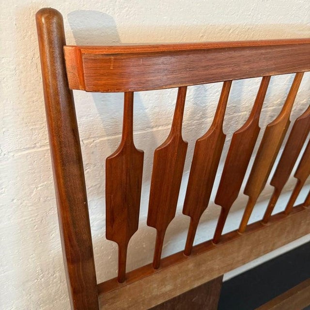 1960s Mid-Century Modern Slat Walnut Headboard by Kipp Stewart & Stewart McDougal For Sale - Image 11 of 12
