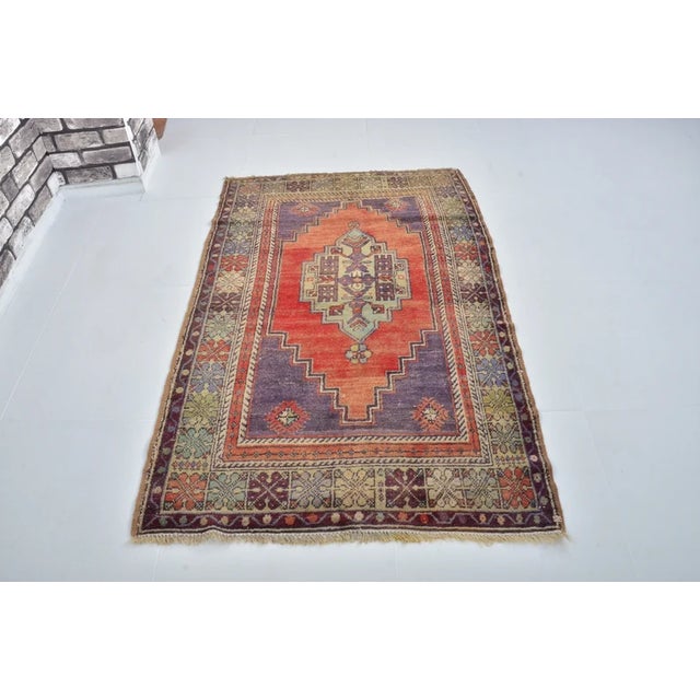 Anatolian Geometric Vintage Rug For Sale - Image 4 of 10
