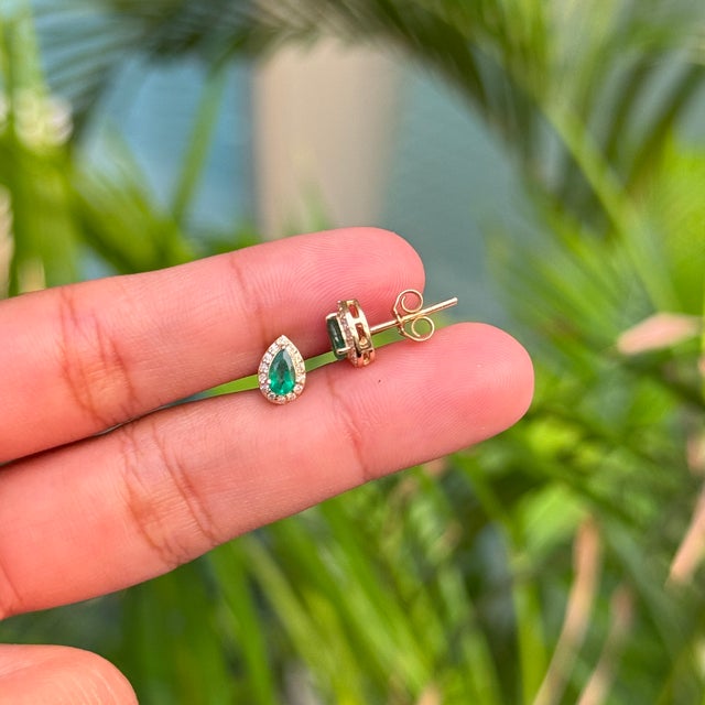14k Gold Pear Cut Emerald Diamond Minimal Stud Earrings- A Pair For Sale - Image 11 of 14