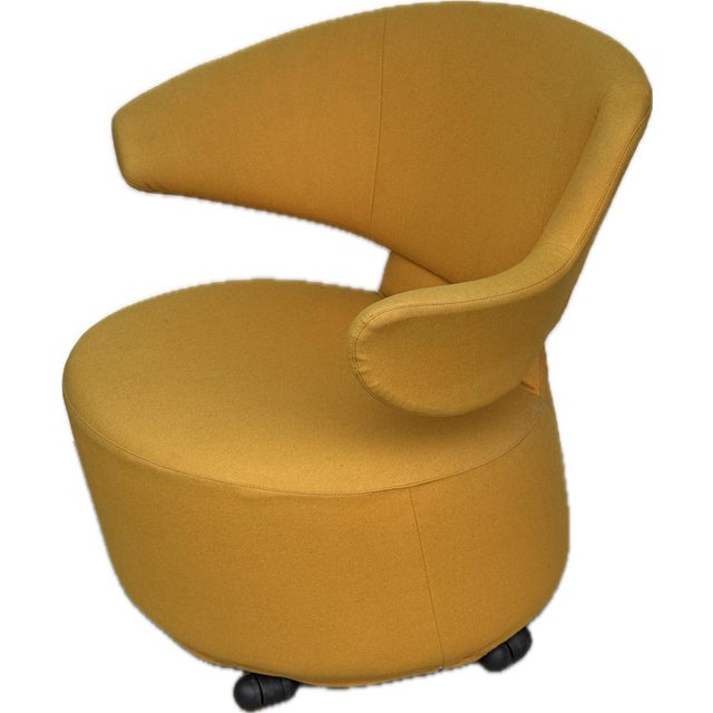 Aka Biki Canta Swivel Chair designed by Toshiyuki Kita Manufactured by Cassina Italy 2000s.
