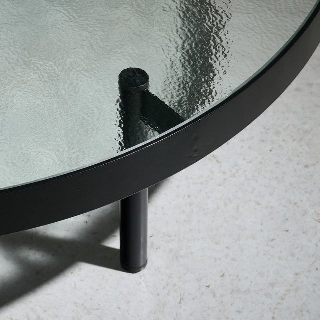 Metal Black Round Coffee Table with Structured Glass Top by Janni van Pelt, Netherlands, 1960s For Sale - Image 7 of 10