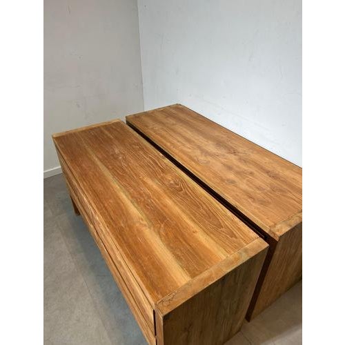 Chest of Drawers in Teak For Sale - Image 5 of 6