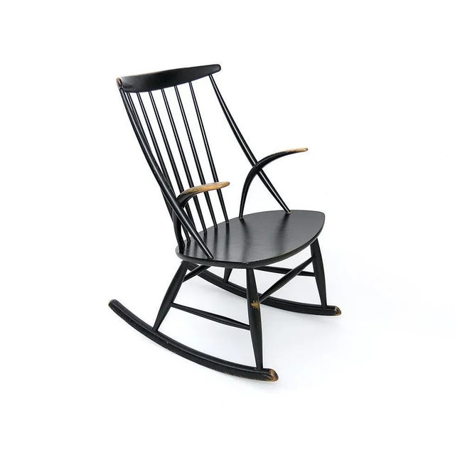 Mid-Century Modern Rocking Chair by Illum Walkelso for Niels Eilersen For Sale - Image 3 of 10