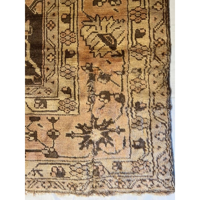 Antique Turkish Oushak rugs have been woven in Western Turkey since the beginning of the Ottoman period. Historians...